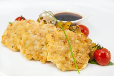 Beşamel soslu karides ile sos