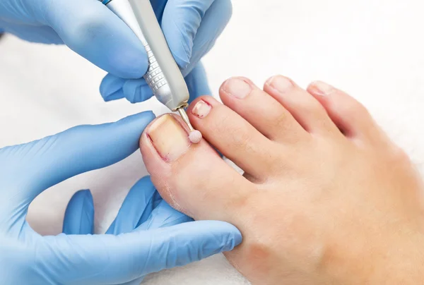 Processo de pedicure close up — Fotografia de Stock