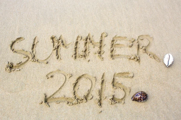 Palabra de verano en la arena — Foto de Stock