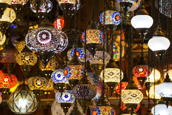 Lâmpadas coloridas no Grande Bazar — Fotografia de Stock