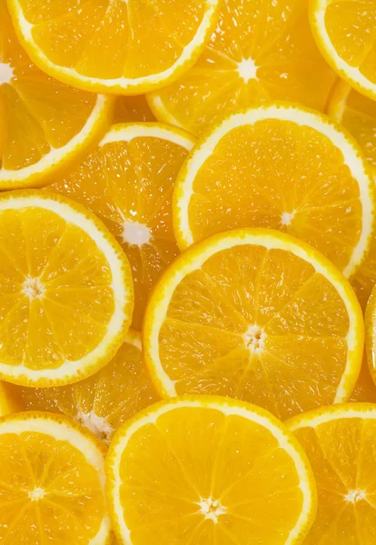 Тропические нарезанные апельсины — стоковое фото