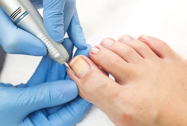 Processo de pedicure no salão de beleza — Fotografia de Stock