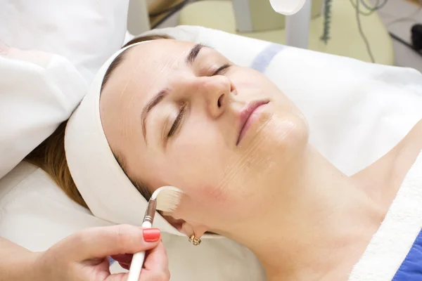 Woman at salon during massage — Stock Photo, Image