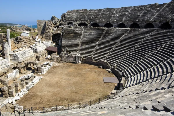 Oude amfitheater in Side, Turkije — Stockfoto