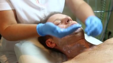 Erkekte Güzellik Salonu