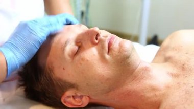 Erkekte Güzellik Salonu