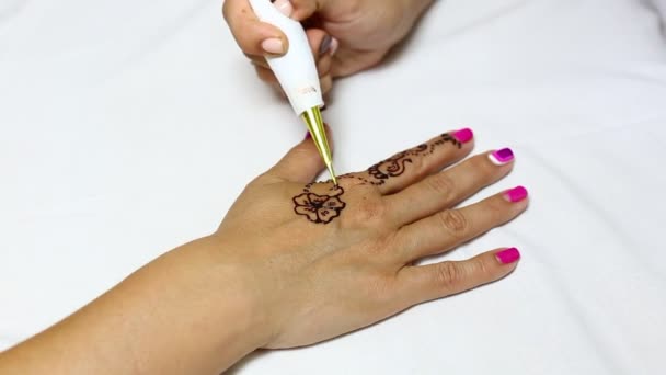 Proceso de dibujo mehendi — Vídeo de stock