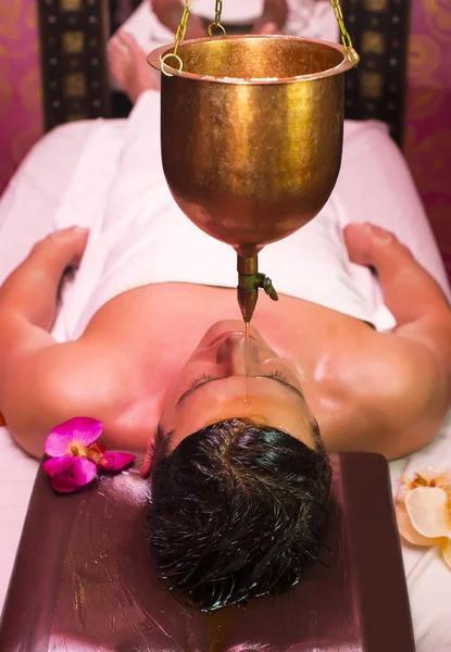 Man enjoying spa treatment — Stock Photo, Image