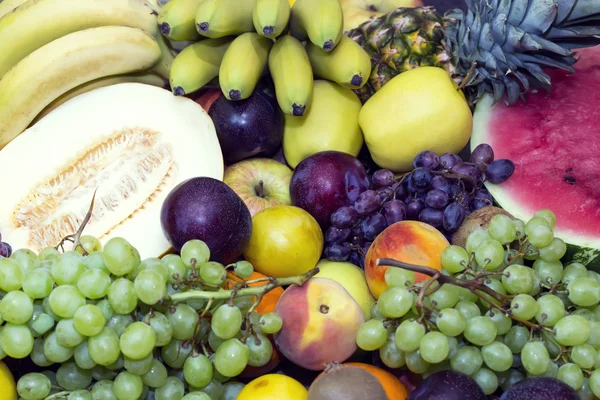 Fresh exotic fruits — Stock Photo, Image