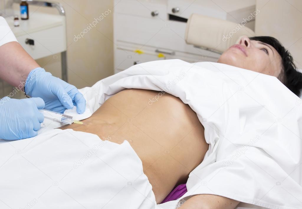woman during cellulite mesotherapy