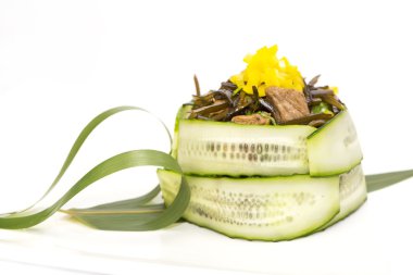 Dana eti sıcak salata