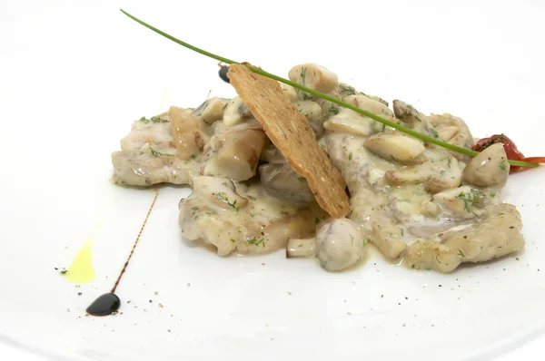 Carne grelhada com cogumelos — Fotografia de Stock