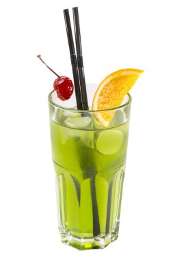 Alkollü kokteyl cam bardakta