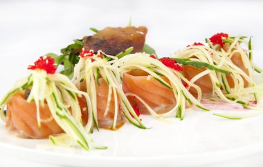 otlar ile balık böreği