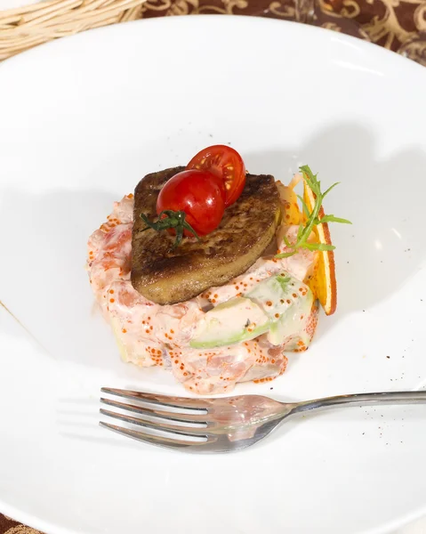 Salada e ovas de peixe — Fotografia de Stock