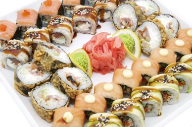sushi lezzetli deniz ürünleri