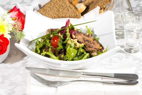 Salad rabbit liver — Stock Photo, Image
