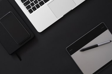 Üstten Görünüm tablo grafik tasarımcı