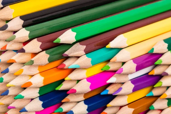 Kupac színes ceruzák — Stock Fotó