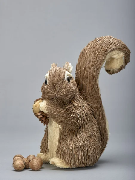 Esquilo cinzento (ornamento ) — Fotografia de Stock