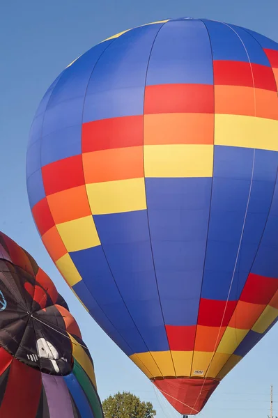 Hot Air Balloon Lifting — Stock Photo, Image