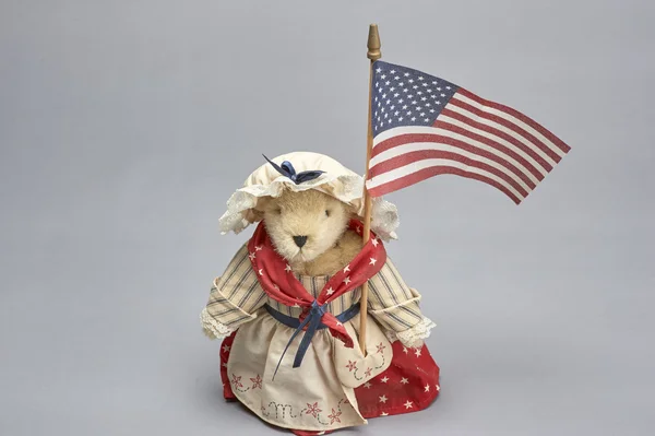 Patriotische Bärenpuppe — Stockfoto