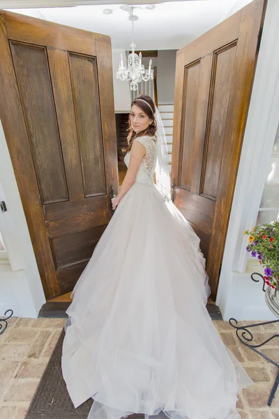 A bride preparing to be married — Stock Photo, Image