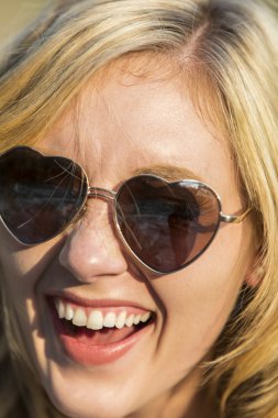 Sarışın açık Model