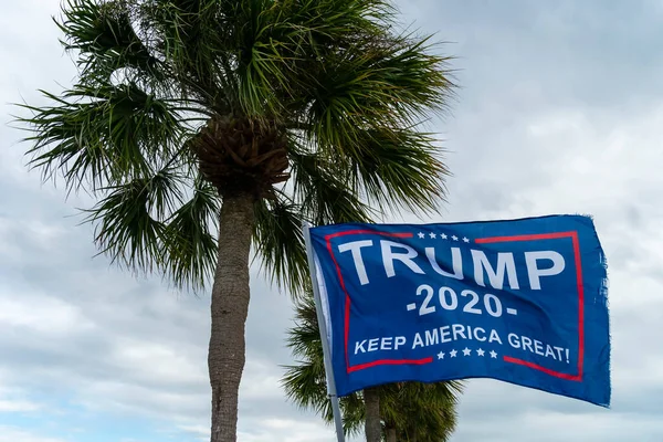 October 2020 Tarpon Springs Florida Usa Trump Supporter Flies Flag — Stock Photo, Image