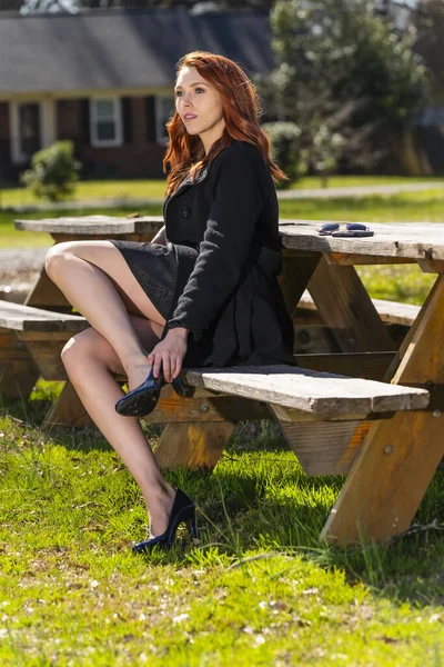 Gorgeous Redhead Model Enjoys Spring Day Outdoors — Stock Photo, Image