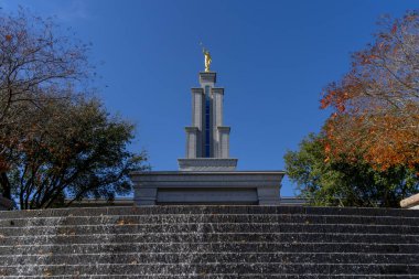 12 Aralık 2020 - San Antonio, Teksas, ABD: San Antonio Teksas Tapınağı, İsa 'nın Son Gün Azizleri Kilisesi' nin (LDS Kilisesi) 120. çalışma tapınağıdır.).