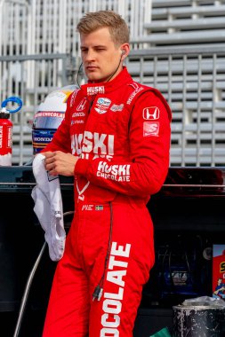 İsveç 'in Kumla kentinden MARCUS ERICSSON (8) St. Petersburg, Florida' daki St. Petersburg Sokakları 'nda düzenlenen Firestone Grand Prix' sine hazırlanıyor..