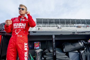 İsveç 'in Kumla kentinden MARCUS ERICSSON (8) St. Petersburg, Florida' daki St. Petersburg Sokakları 'nda düzenlenen Firestone Grand Prix' sine hazırlanıyor..