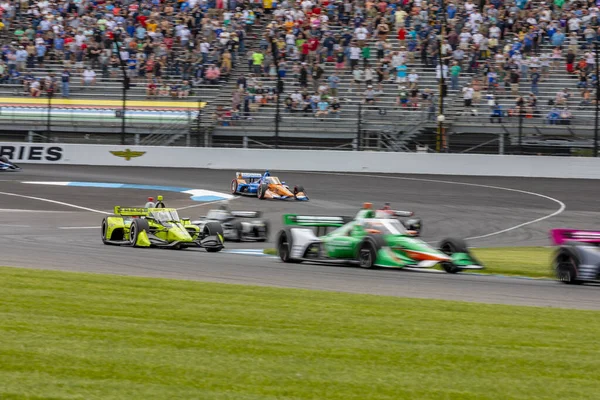 NTT INDYCAR SERIES takımları Indianapolis 'teki Indianapolis Motor Speedway' deki GMR Grand Prix için yarışıyor.