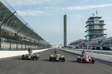 Auckland, Yeni Zelandalı SCOTT DIXON (9) Indianapolis, Indiana 'daki Indianapolis Motor Yarış Pisti' nde 105..