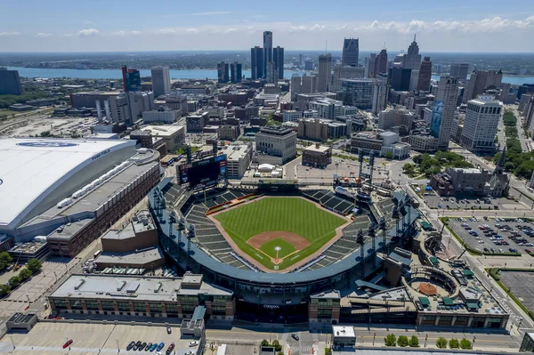 2021年6月11日 美国密歇根州底特律 科梅里卡公园 Comerica Park 是位于底特律市中心的一个露天棒球场 它是底特律大联盟棒球老虎队的主场 2000年取代了老虎球场 — 图库照片