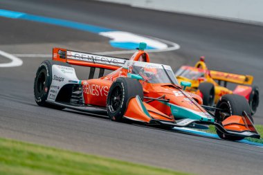 Toronto, Kanada 'dan JAMES HINCHCLIFFE (29) Indianapolis, Indiana' daki Indianapolis Motor Yarış Pisti 'nde Big Machine Coolers Grand Prix için pratik yapıyor.
