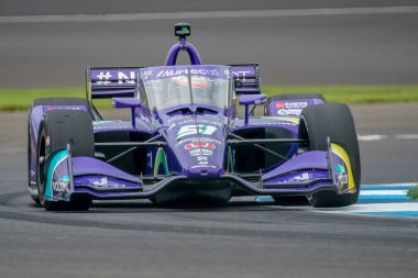 Cenevre 'den ROMAIN GROSJEAN (R) (51), Indianapolis, Indiana' daki Indianapolis Motor Yarış Pisti 'nde İsviçre' nin Büyük Makineli Uçurumları Grand Prix uygulamaları.