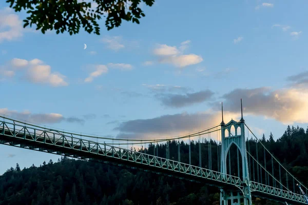 Johns Bridge Hängbro Stål Som Sträcker Sig Över Willamette River — Stockfoto