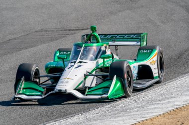 Cambridge, İngiltere 'den CALLUM LLOTT (R) (75) Monterey' deki WeatherTech Raceway Laguna Seca 'da Firestone Grand Prix için pratik yapmaktadır..
