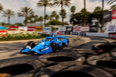 Barselona, İspanya 'dan ALEX PALOU (10), Long Beach, Kaliforniya' daki Long Beach Sokakları 'nda Long Beach' in Acura Grand Prix 'si için antrenman yapıyor..