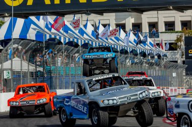 NTT INDYCAR SERİES ekipleri, Long Beach 'in Long Beach sokaklarındaki Acura Grand Prix' si için yarışa katılıyor..