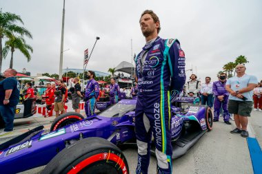 İsviçre, Cenevre 'den ROMAIN GROSJEAN (R) (51), Long Beach, Kaliforniya' daki Long Beach Caddeleri 'ndeki Acura Grand Prix için yarışmaya hazırlanıyor..