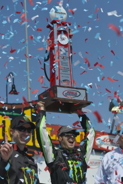 NASCAR: 18 Mayıs Newton 250 tanımak