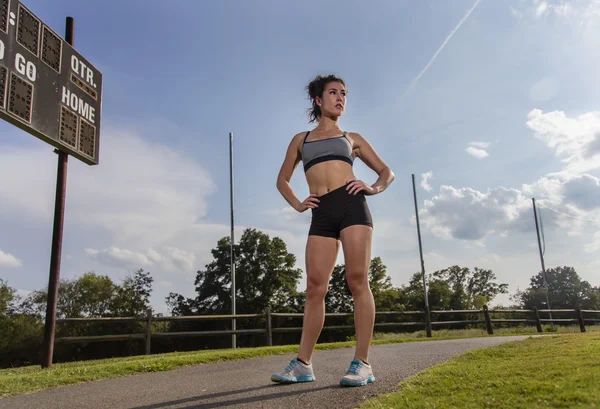 Jovem atleta correndo — Fotografia de Stock