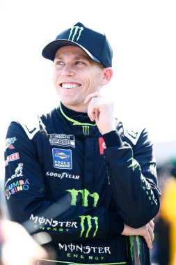 Las Vegas 'tan RILEY HERBST (35), NV Lincoln' deki Yellawood 500 'e katılmaya hazırlanıyor, AL.