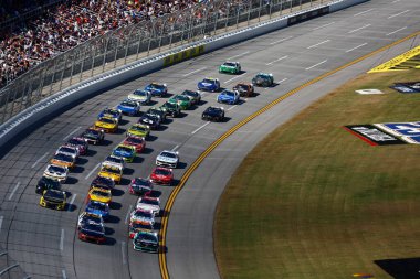 Rochester Hills 'den BRAD KESELOWSKI (6), Lincoln, AL Yellawood 500 için yarıştı..