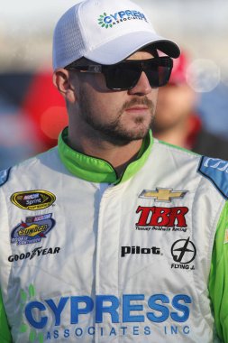 Ft. Worth, TX USA - 31 Ekim 2014: Michael Annett Ft. Worth, TX Speedway Texas Motor Speedway 'de AAA TEXAS 500 için piste çıkıyor