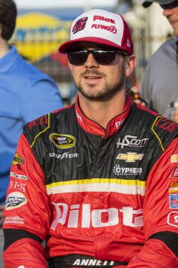Concord, NC USA - 15 Mayıs 2015: NASCAR Sprint Cup Serisi sürücüsü, MICHAEL ANNETT, Charlotte Motor Yarış Pisti 'ndeki Sprint Showdown' a hazırlanıyor.