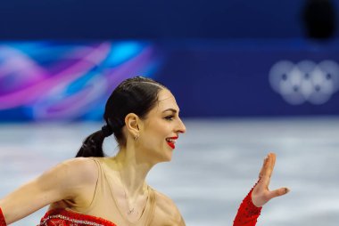 Romen Julia Sauter (9), 2026 Milano Cortina Kış Olimpiyatları sırasında İtalya 'nın MILAN kentinde düzenlenen Milano MSK Yarışma Pistinde Tekli Paten: Kısa Program kapsamında sahne alıyor. Julia Sauter 18 numaraya yerleşti.